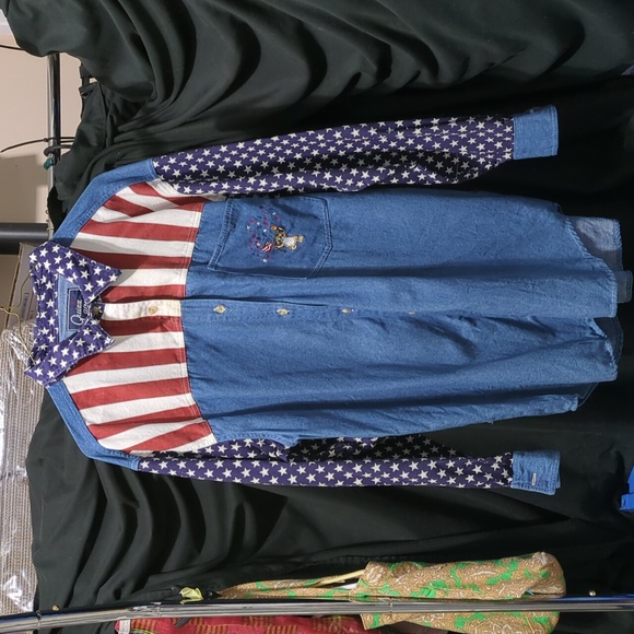 Let's Quizz again Tops - 🟢 Let's Quizz again Red White and Blue denim shirt sz L (InvW045)